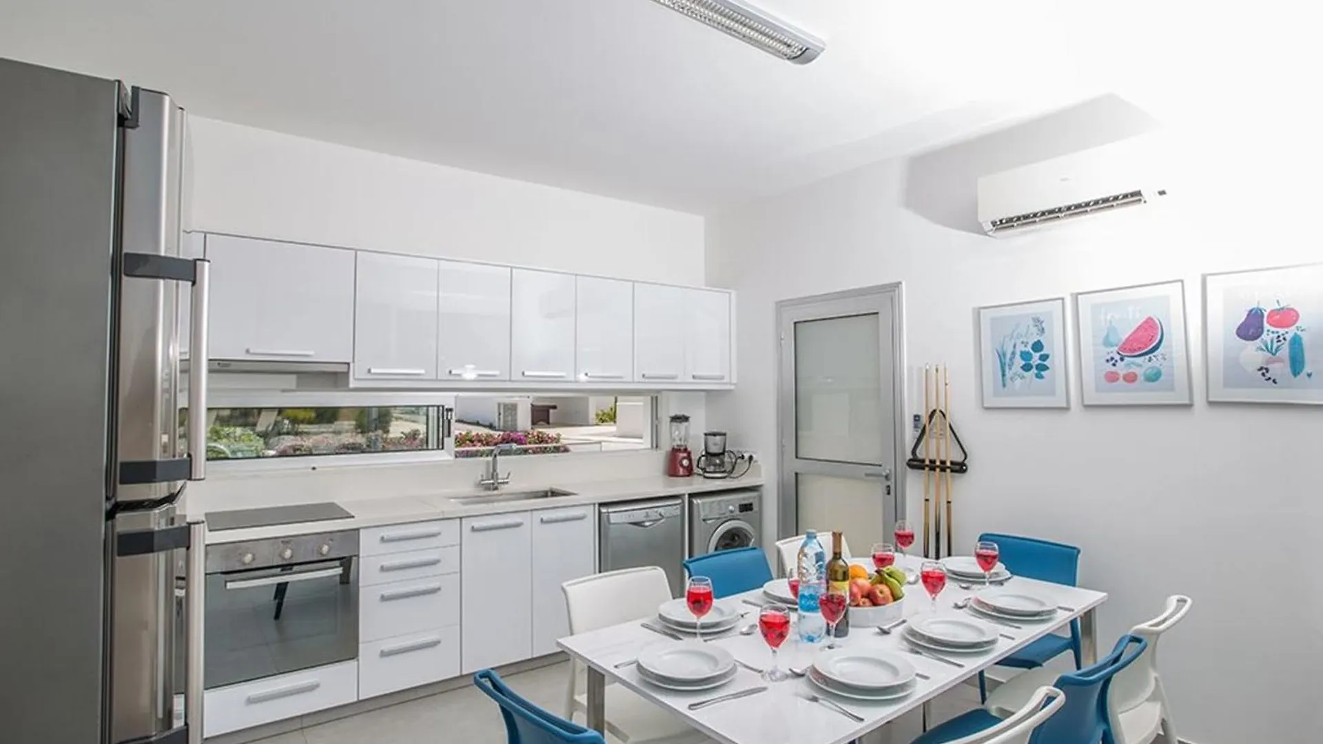 Villa Ochosto Helios - Beautiful 5 Bedroom Protaras Villa - Walking Distance To Fig Tree Bay Beach 0*,  Cipru